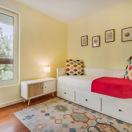 Cascais Calm & Spacious Retreat Apartment