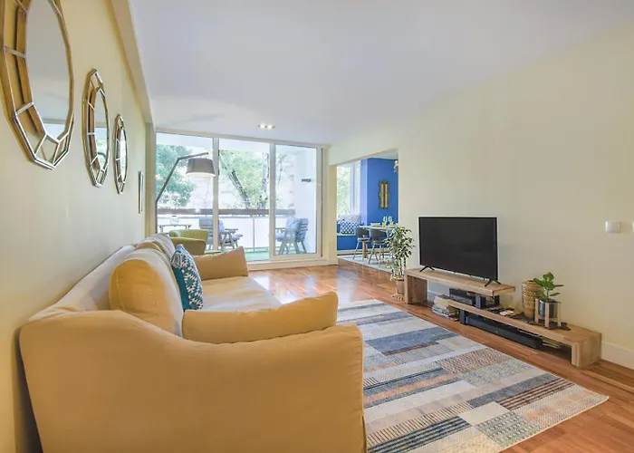 Cascais Calm & Spacious Retreat *