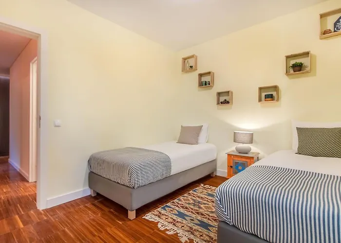 Cascais Calm & Spacious Retreat *